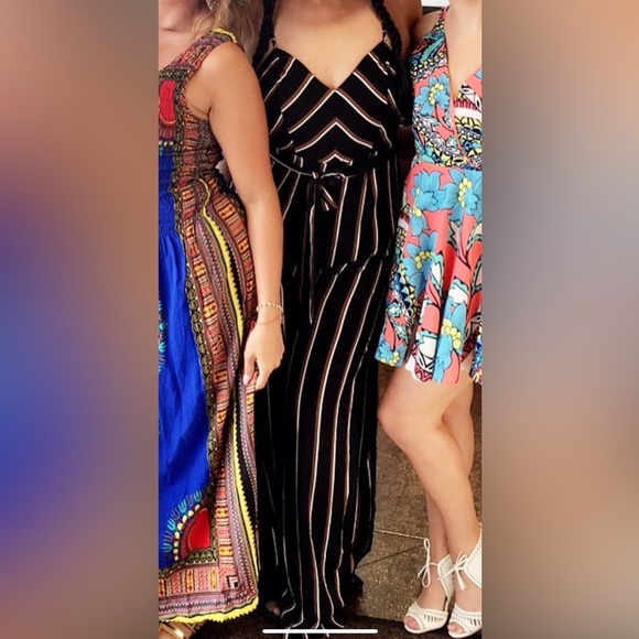 L'ATISTE WIDE-LEG SIDE SLIT JUMPSUIT LARGE - Picture 2 of 7